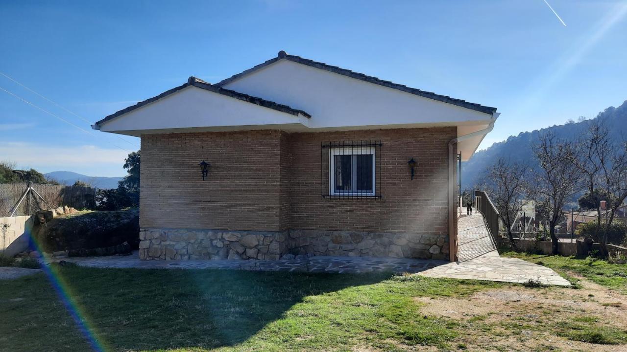 Chalet Con Piscina Y Bbq Para 10 Personas San Martín de Valdeiglesias Dış mekan fotoğraf