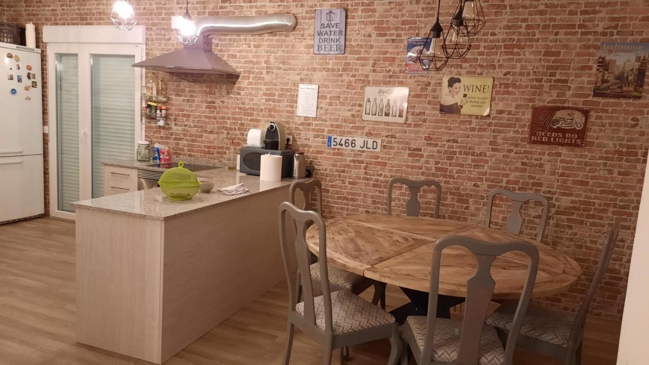 Chalet Con Piscina Y Bbq Para 10 Personas San Martín de Valdeiglesias Dış mekan fotoğraf